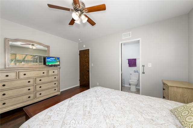 261 E Fig Avenue, Monrovia CA: https://media.crmls.org/medias/64563c81-43bf-4fc2-be6a-8d01d42d5323.jpg