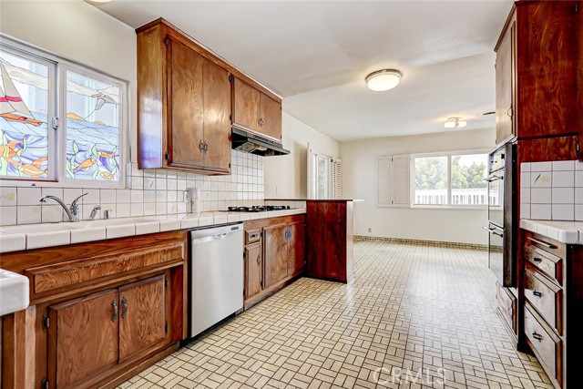 Detail Gallery Image 6 of 26 For 1541 Gates Ave, Manhattan Beach,  CA 90266 - 3 Beds | 2 Baths