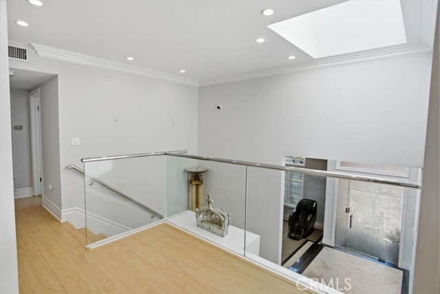 5320 Louise Avenue photo 24