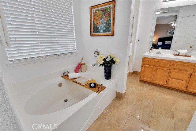 1882 Hunji Drive, Yuba City CA: https://media.crmls.org/medias/6458709f-7f74-4b5e-b6d2-9bc056bda276.jpg