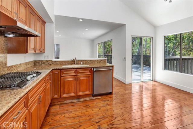 Detail Gallery Image 10 of 36 For 24946 Ravenswood, Lake Forest,  CA 92630 - 4 Beds | 2/1 Baths