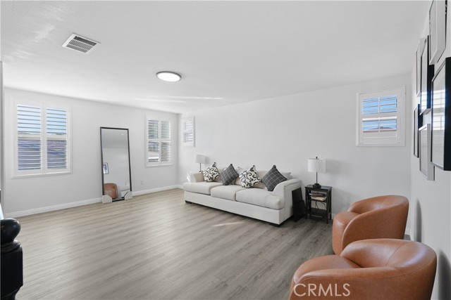 Detail Gallery Image 17 of 56 For 569 Overleaf, San Jacinto,  CA 92582 - 3 Beds | 4 Baths