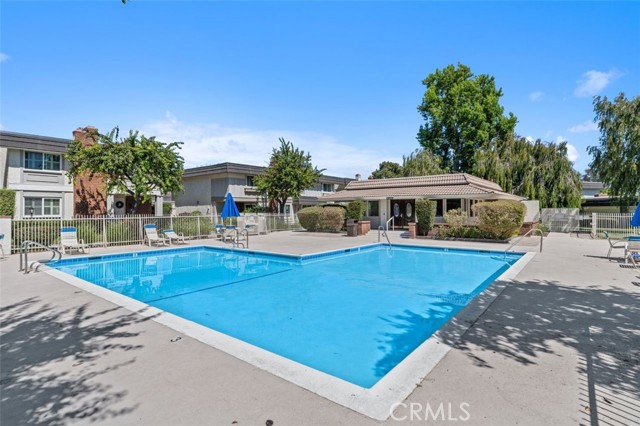 14276 Bolsa Chica Road, Westminster CA: https://media.crmls.org/medias/645a1000-7f40-48a1-b042-662d621dc21e.jpg