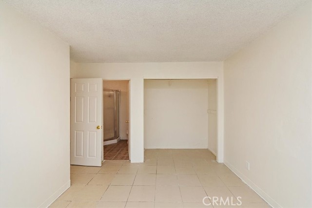 Detail Gallery Image 12 of 26 For 66229 4th St, Desert Hot Springs,  CA 92240 - 5 Beds | 3 Baths