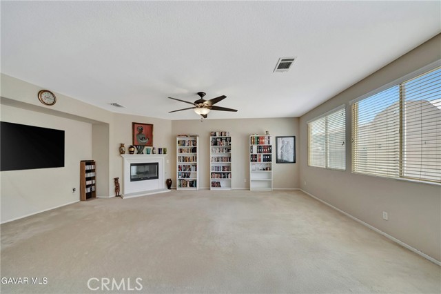 Detail Gallery Image 14 of 56 For 2354 Crimson, Rosamond,  CA 93560 - 4 Beds | 2/1 Baths