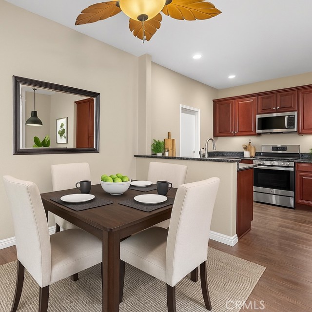 19539 Laroda, Saugus CA: https://media.crmls.org/medias/645c70ad-f3da-44a9-b3e2-7f3227c50dfc.jpg