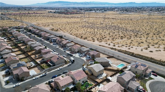 Detail Gallery Image 39 of 45 For 14550 Equestrian Way, Victorville,  CA 92394 - 5 Beds | 3 Baths