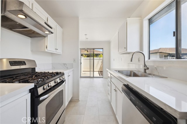 Detail Gallery Image 37 of 48 For 23320 Western Ave #D,  Harbor City,  CA 90710 - 3 Beds | 2 Baths