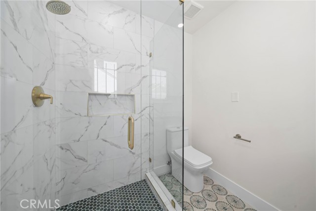 2404 N Poinsettia, Santa Ana CA: https://media.crmls.org/medias/645ce195-dcb0-4e91-9a20-63ec77a639c4.jpg