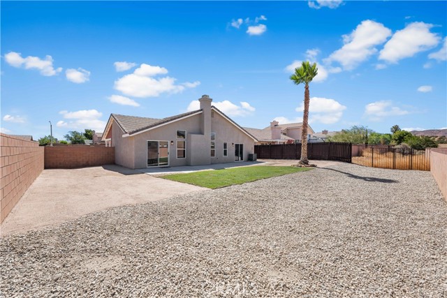 37011 Zinnia Street, Palmdale CA: https://media.crmls.org/medias/645e127f-cb97-4729-b401-d112cf4e32e9.jpg