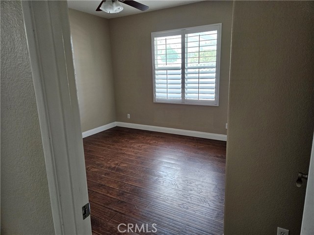410 Caliente Drive, Norco CA: https://media.crmls.org/medias/645ea533-40a2-4ba1-bc83-96575330c019.jpg