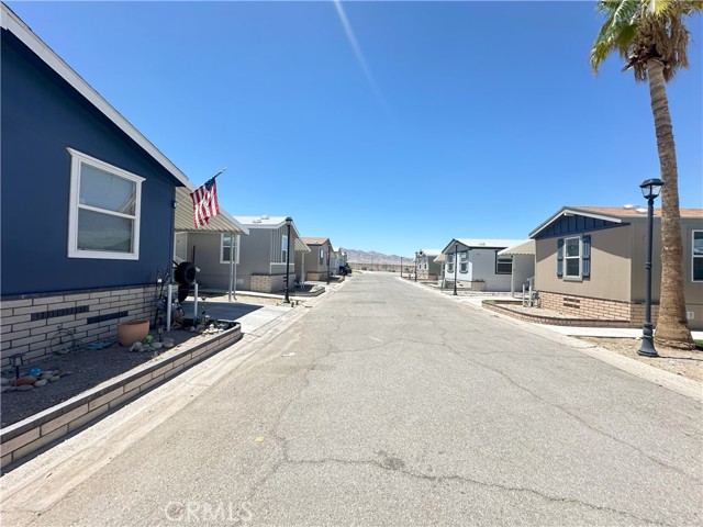 900 Coronado Street, Needles CA: https://media.crmls.org/medias/645f1d61-4a22-4dce-9d8a-c720ebdd9a8d.jpg