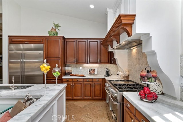 229 Oldenburg Lane, Norco CA: https://media.crmls.org/medias/645f3358-fe0d-4daf-ac9e-16cb5e748a72.jpg