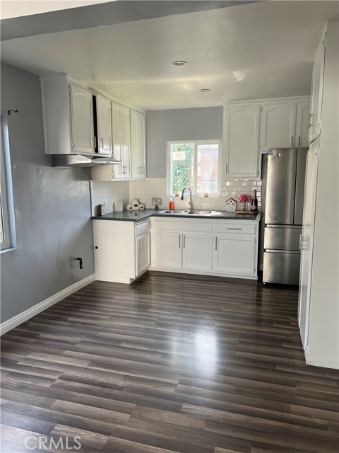 3512 Michigan, East Los Angeles CA: https://media.crmls.org/medias/645f4fa0-34f0-403a-953d-86da637071a5.jpg