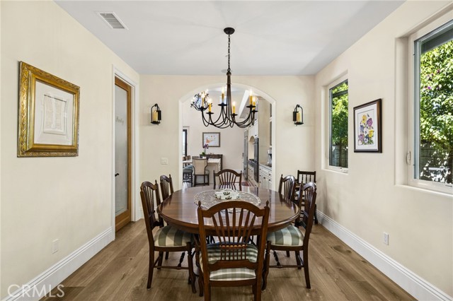 31527 Aguacate Road, San Juan Capistrano CA: https://media.crmls.org/medias/645f5bd6-7efe-46ca-ae5e-ee8fa833ae60.jpg
