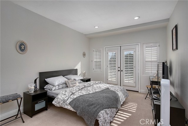 Image 22 of 36 For 24301 Belford Court