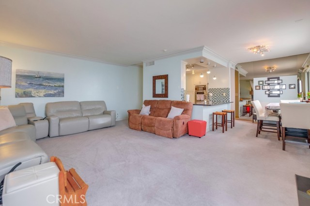 Detail Gallery Image 20 of 53 For 727 Esplanade, Redondo Beach,  CA 90277 - 2 Beds | 2/1 Baths