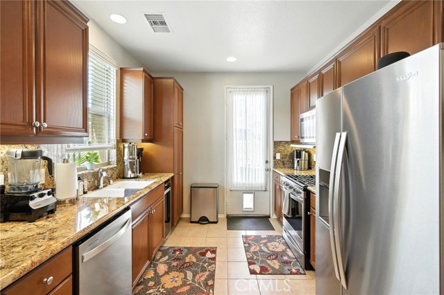 20337 Livorno Way, Porter Ranch CA: https://media.crmls.org/medias/6462c5cd-cc3f-4010-a344-d3e5d70fcdcf.jpg