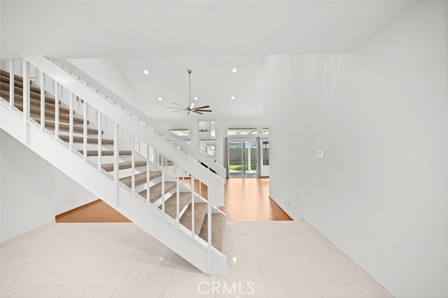 Detail Gallery Image 16 of 42 For 18402 Oxboro, Huntington Beach,  CA 92648 - 4 Beds | 2/1 Baths