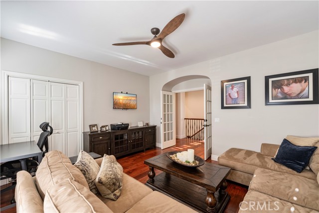 Detail Gallery Image 29 of 50 For 26101 Knoll Ct, Valencia,  CA 91381 - 5 Beds | 3/1 Baths