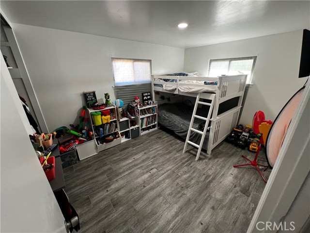 Detail Gallery Image 9 of 11 For 15247 La Paz Dr, Victorville,  CA 92395 - 4 Beds | 2 Baths