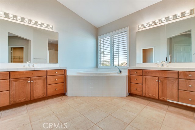 Detail Gallery Image 41 of 75 For 18614 Glass Mountain Dr, Riverside,  CA 92504 - 4 Beds | 3/1 Baths