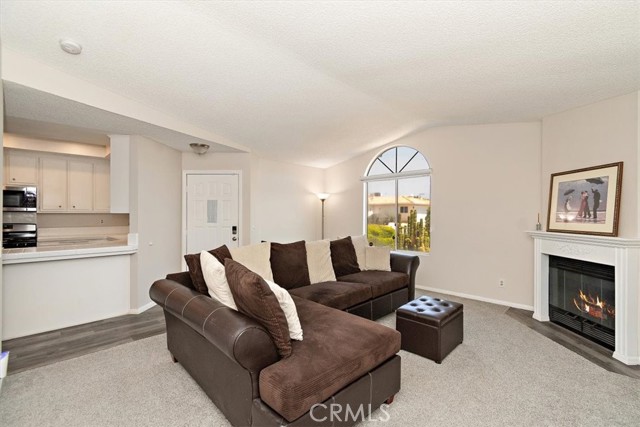 Detail Gallery Image 2 of 18 For 337 Reposo St, San Jacinto,  CA 92582 - 2 Beds | 2 Baths