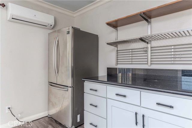 3222 S Townsend Street, Santa Ana CA: https://media.crmls.org/medias/6464d2f0-3f63-4bc9-93fe-fdbf9acd6d09.jpg