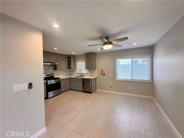 11919 Hemlock Street, El Monte CA: https://media.crmls.org/medias/64651afc-81af-4d7b-8789-b5b13747c2f0.jpg