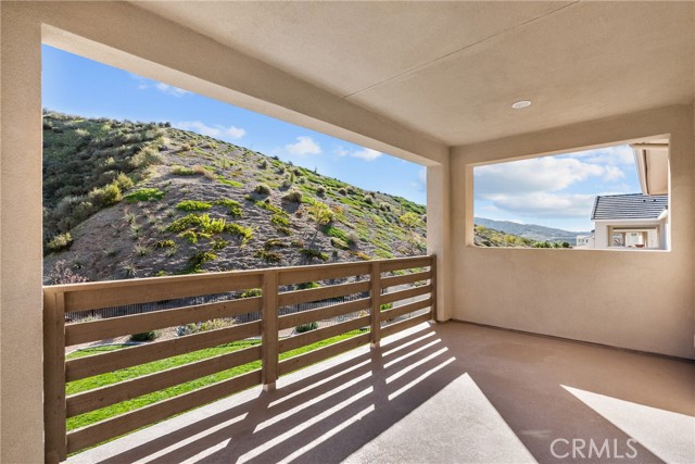 Detail Gallery Image 30 of 56 For 28332 Clarion, Canyon Country,  CA 91350 - 5 Beds | 4/1 Baths