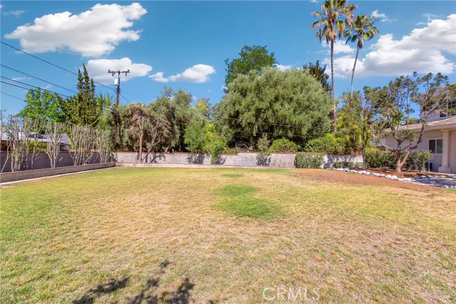 134 E Las Flores Ave, Arcadia CA: https://media.crmls.org/medias/646761f1-9084-4f9e-959d-47f209350766.jpg
