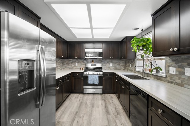 Detail Gallery Image 28 of 37 For 2149 Calle Serena, Santa Maria,  CA 93455 - 3 Beds | 3 Baths