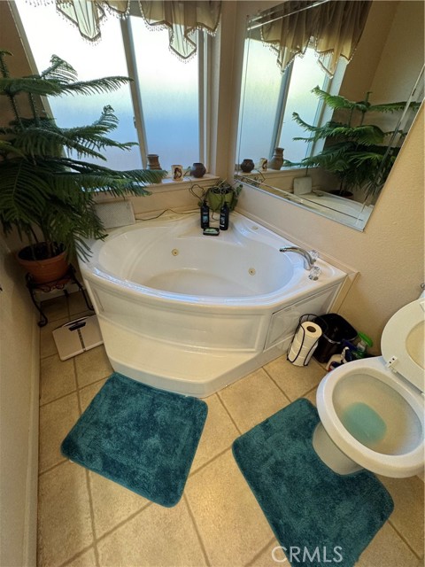 Detail Gallery Image 3 of 5 For 22241 Nisqually, Apple Valley,  CA 92308 - 3 Beds | 2 Baths