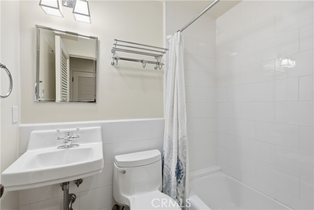 Detail Gallery Image 32 of 37 For 624 6th St, Manhattan Beach,  CA 90266 - 5 Beds | 4 Baths