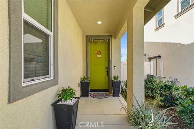 Detail Gallery Image 4 of 56 For 1176 Woodbury Ln, Mentone,  CA 92359 - 4 Beds | 3 Baths