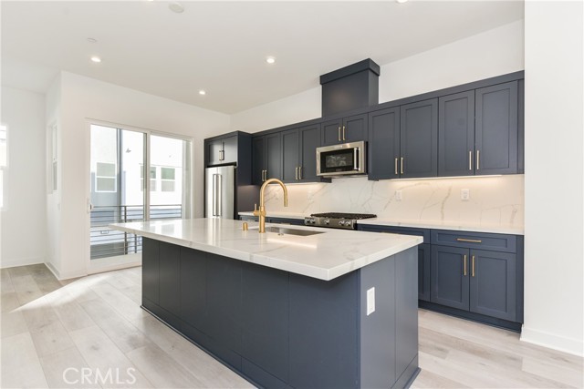 Detail Gallery Image 14 of 48 For 1418 S Urbana St, Anaheim,  CA 92805 - 4 Beds | 3/1 Baths