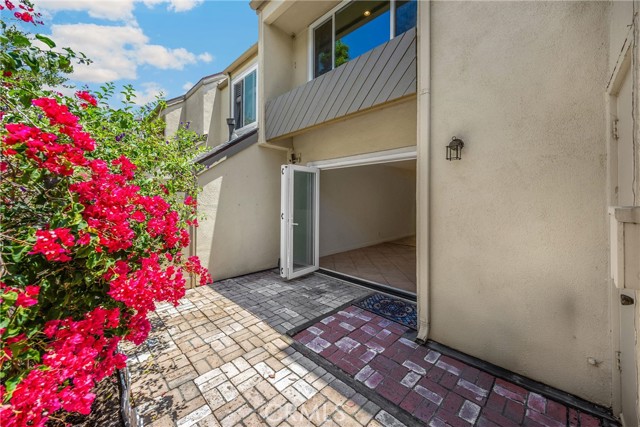 Detail Gallery Image 16 of 32 For 307 N Singingwood St #32,  Orange,  CA 92869 - 2 Beds | 1/1 Baths