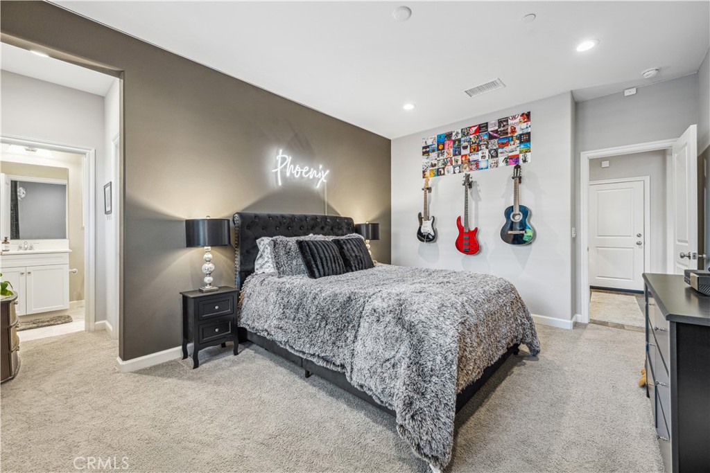 646a6b61 C244 4002 948f 048226cb5875