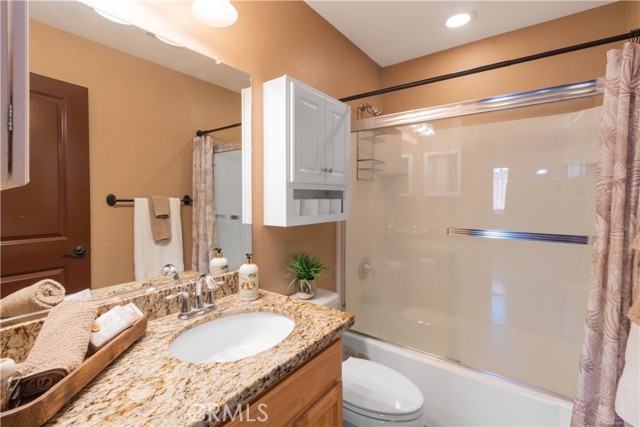 Detail Gallery Image 11 of 13 For 945 Creston Road, Paso Robles,  CA 93446 - 3 Beds | 2 Baths