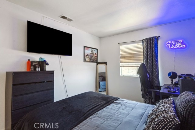 Detail Gallery Image 14 of 33 For 29483 Rock Point Dr, Lake Elsinore,  CA 92530 - 5 Beds | 3 Baths