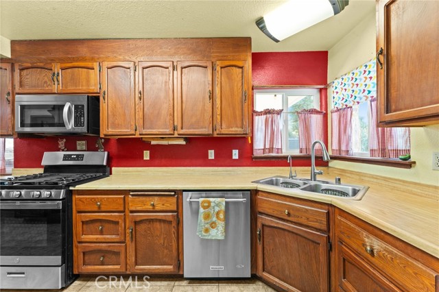 Detail Gallery Image 12 of 41 For 29613 Archibek Dr, Nuevo,  CA 92567 - 3 Beds | 2/1 Baths