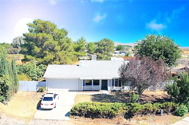 Detail Gallery Image 1 of 1 For 17865 Lakespring Ave, Palmdale,  CA 93591 - 4 Beds | 2 Baths