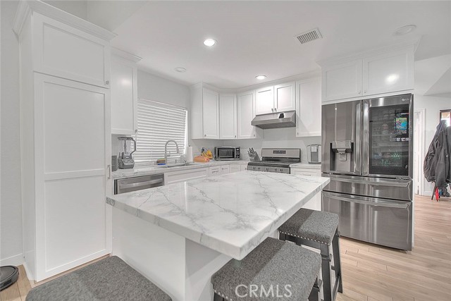 Detail Gallery Image 15 of 26 For 959 Kenwood St, Upland,  CA 91784 - – Beds | – Baths