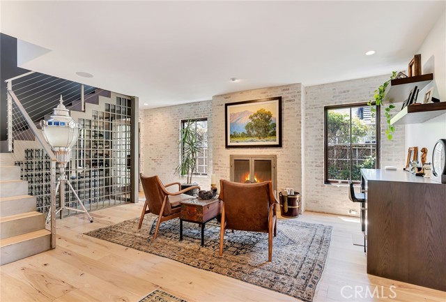 Detail Gallery Image 14 of 23 For 2622 Crestview Dr, Newport Beach,  CA 92663 - 3 Beds | 3 Baths