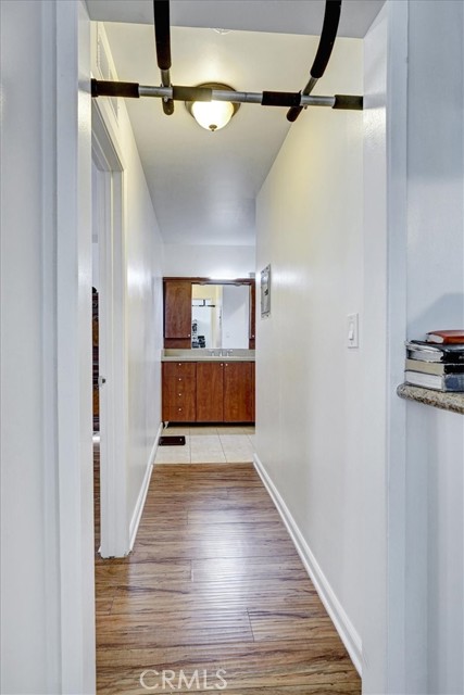 Detail Gallery Image 13 of 28 For 20327 Saticoy St #203,  Winnetka,  CA 91306 - 1 Beds | 1 Baths