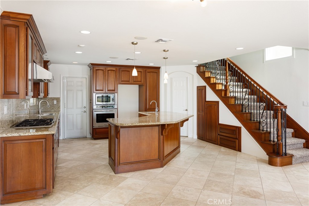 64708d78 250a 49b7 A4ed 39e3301ac64b