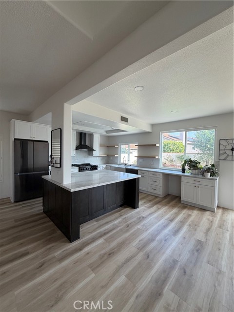 Detail Gallery Image 3 of 33 For 4890 Hannah, Yorba Linda,  CA 92886 - 3 Beds | 2/1 Baths