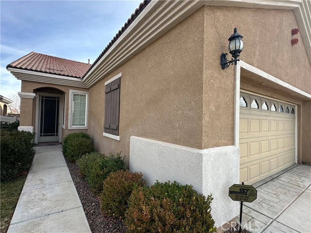 Detail Gallery Image 3 of 12 For 10273 Wascana Ln, Apple Valley,  CA 92308 - 2 Beds | 2 Baths