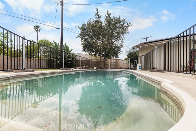 Detail Gallery Image 25 of 33 For 5818 Sycamore, Rialto,  CA 92377 - 3 Beds | 2/1 Baths