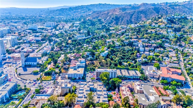 Detail Gallery Image 43 of 51 For 1940 N Highland Ave #66,  Los Angeles,  CA 90068 - 2 Beds | 2 Baths